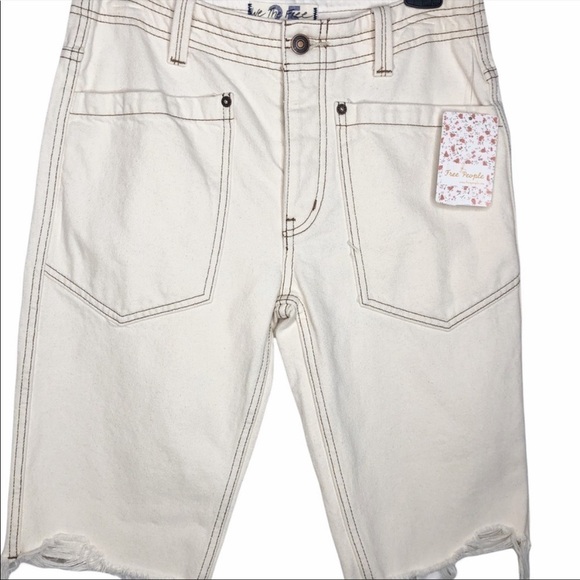 FREE PEOPLE NWT We The Free Frayed Button Fly Jean Shorts Size 25 in Natural - Picture 1 of 15